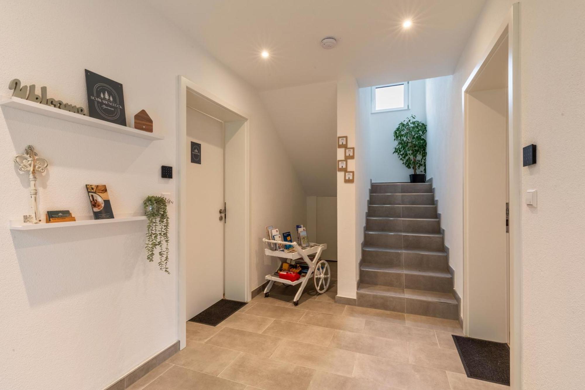 Studio 2 Parkside Apartments 군즈부르크 외부 사진